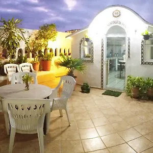  Hostel Alexandross
